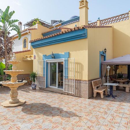 Villa Valentina - Renovated On Los Alamos Beach 托雷莫利诺斯 外观 照片