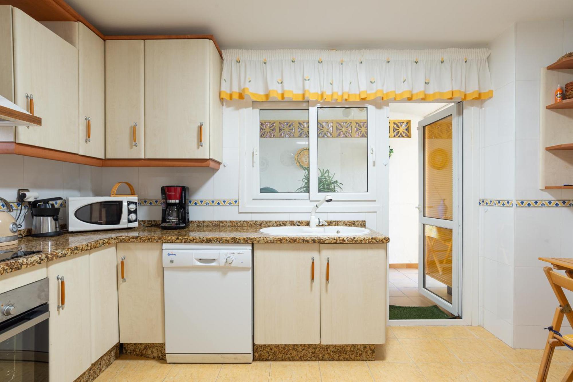 Villa Valentina - Renovated On Los Alamos Beach 托雷莫利诺斯 外观 照片